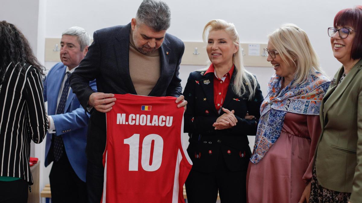 ciolacu vedeta in presa internationala dupa ce a anuntat ca boicoteaza inchiderea jo 2024 cnn premierul roman protesteaza