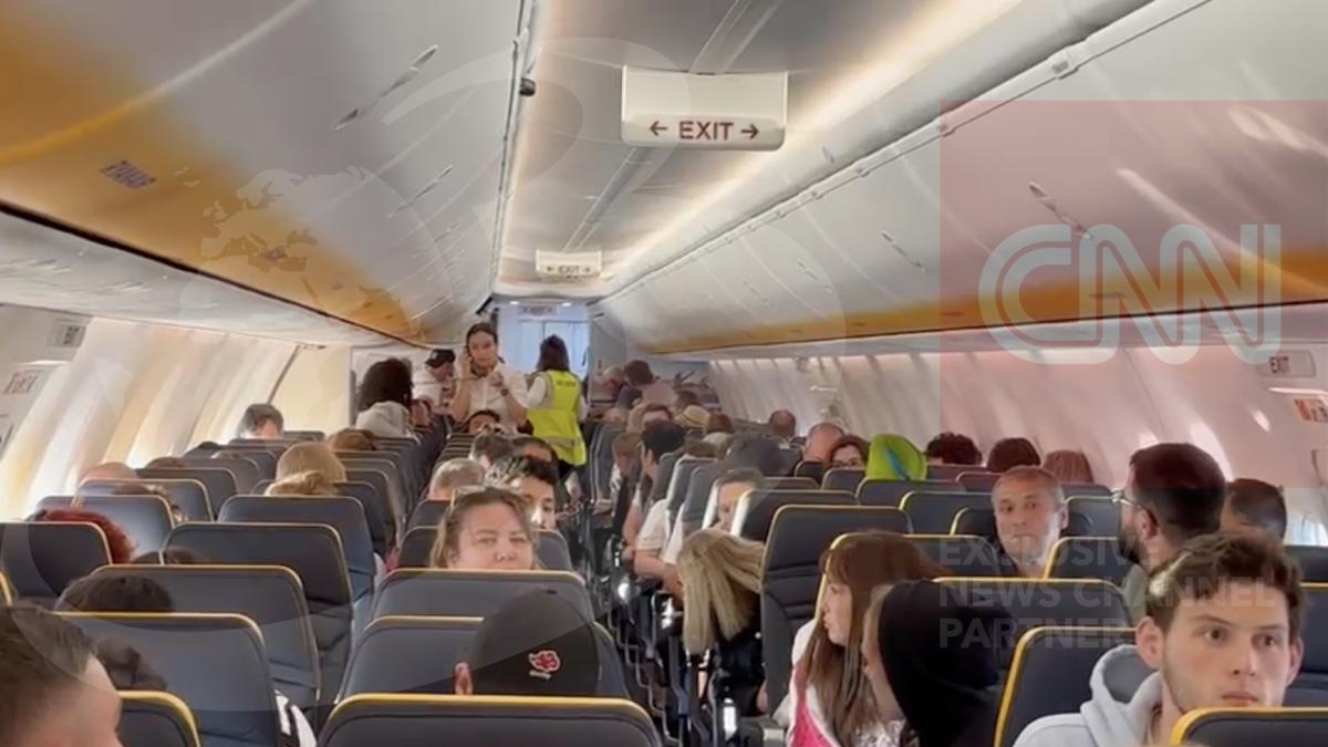 romanul de 33 de ani caruia i s a facut rau in timpul zborului paris cluj a murit venea sa si anunte mama ca va avea un nepot