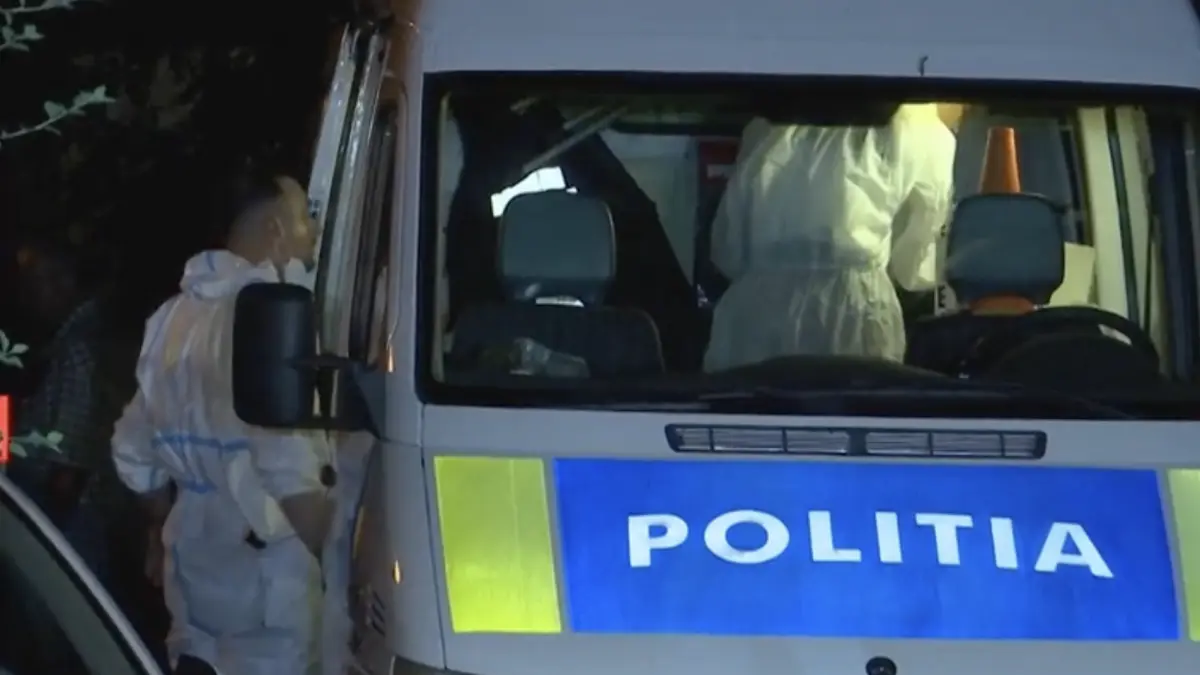 criminalul din bucuresti era senin cand politia l a gasit langa cadavrele mamei si fratilor sai procuror in casa s a facut curat
