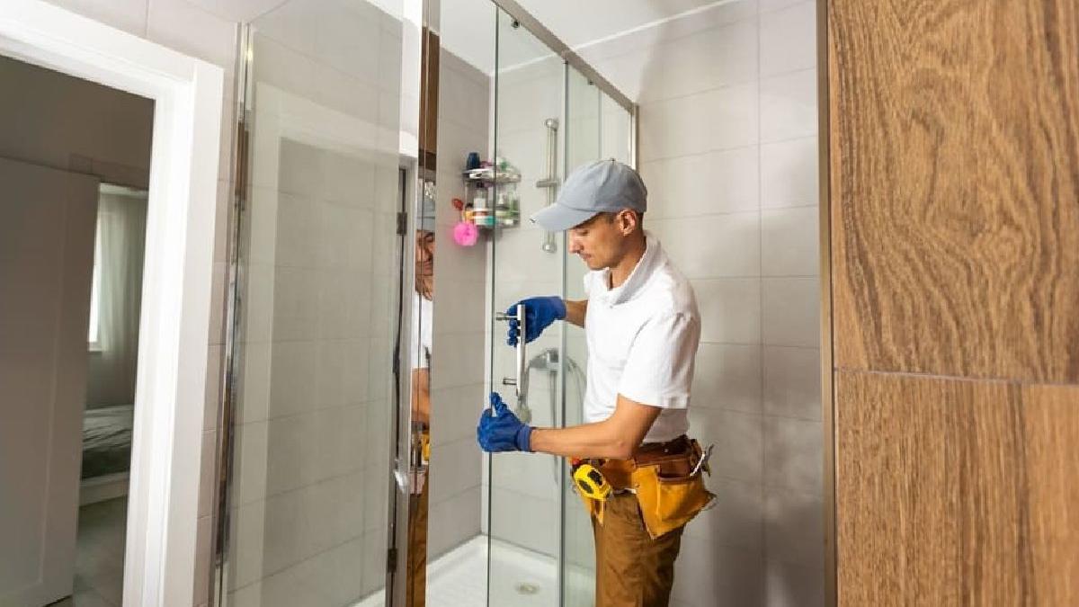 top 5 avantaje ale cabinei de dus cu usi glisante pentru baia ta