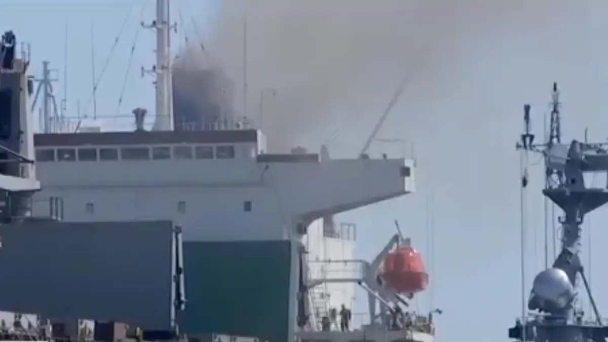 val de anchete dupa incendiul urias de pe nava din midia cei patru muncitori arsi n au avut nicio sansa sa scape din camera motoarelor