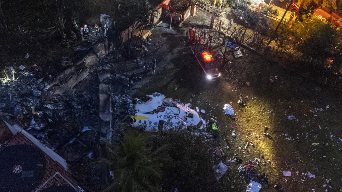 ce stim despre accidentul de avion din sao paulo aeronava cu 61 de pasageri a cazut intr un minut imagini de la locul dezastrului ce stim despre accidentul de avion din sao paulo aeronava cu 61 de pasageri a cazut intr un minut imagini de la locul dezastrului