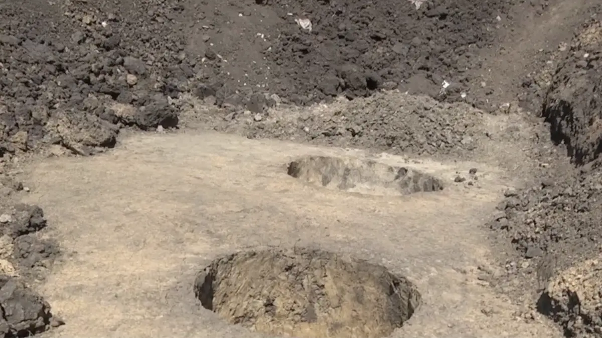 descoperire arheologica rara pe terenul unei foste ferme de porci de langa sibiu cui au apartinut artefactele vechi de mii de ani