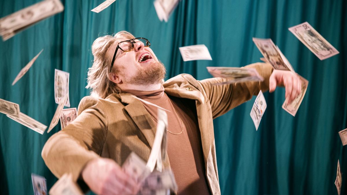 un american a ratat jackpotul la loterie cu un singur numar a doua zi a castigat 800 000 de dolari la acelasi joc