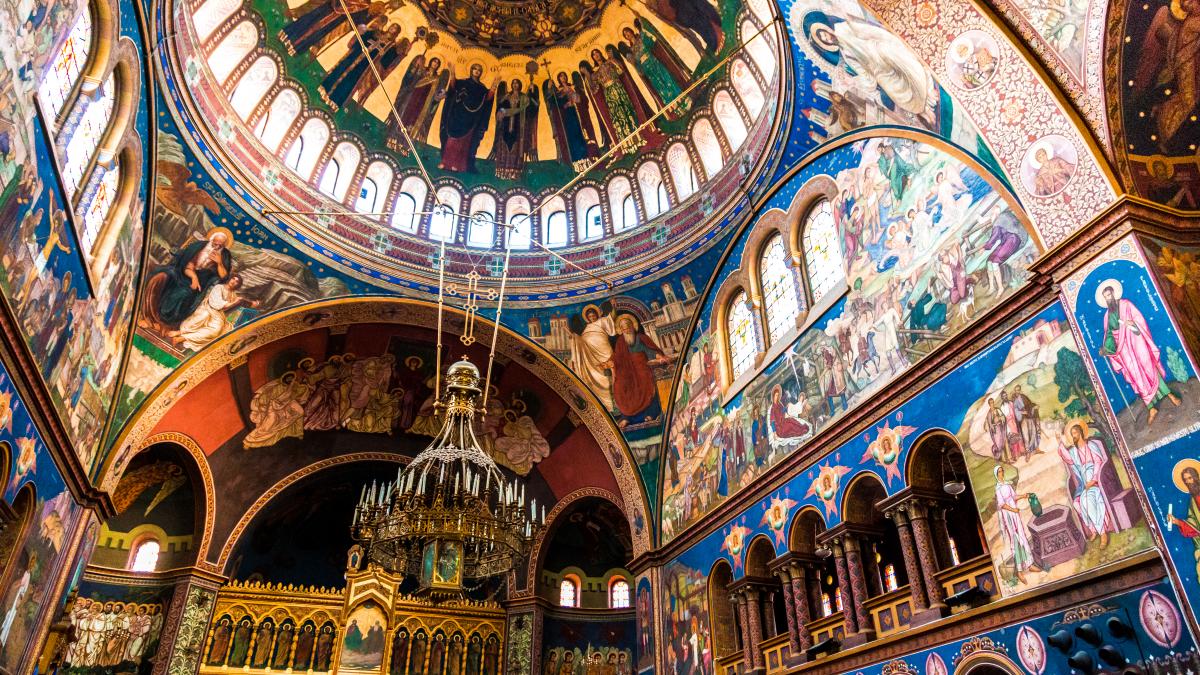 spunem sau nu la multi ani in 15 august de sfanta maria explicatiile preotului