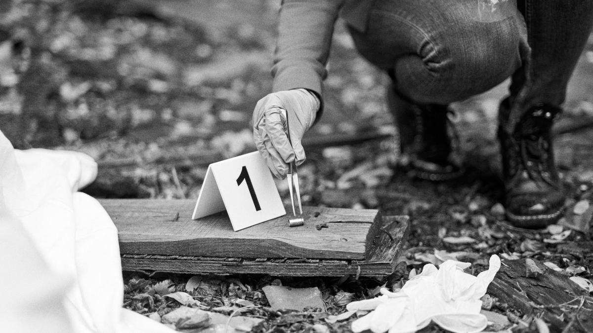 crima rezolvata dupa 44 de ani desi au avut intotdeauna probele adn anchetatorii au descoperit abia acum ale cui erau