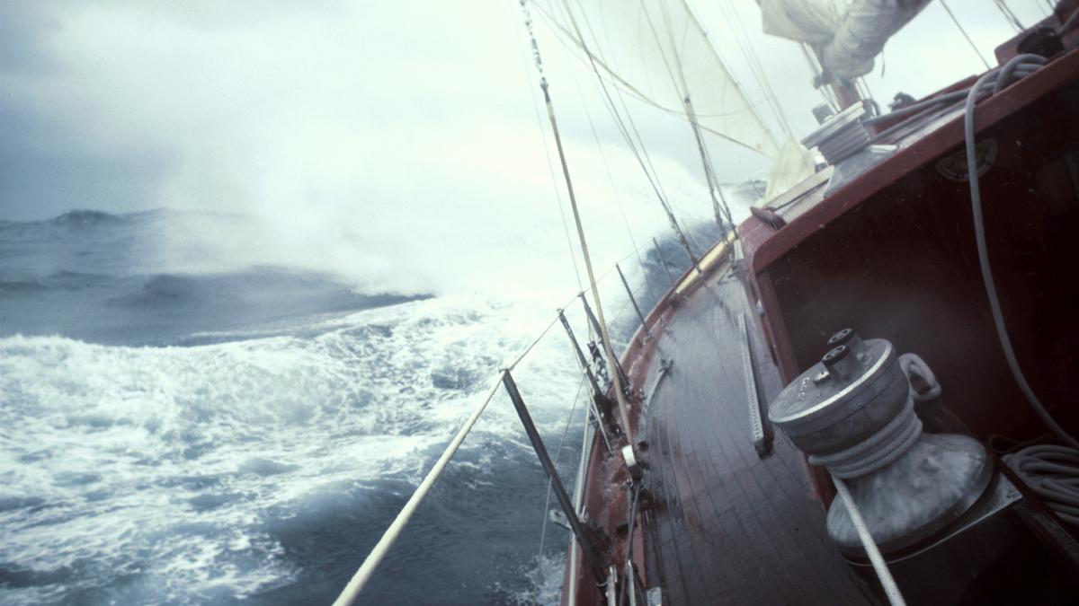 tragedie in mediterana dupa ce un iaht de lux s a scufundat langa sicilia din cauza unei furtuni puternice