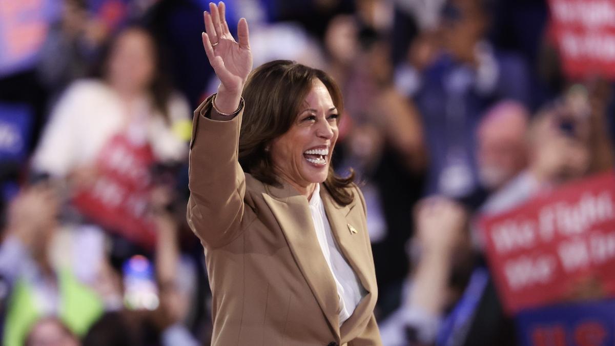 kamala harris a acceptat nominalizarea istorica a democratilor promit sa fiu presedinta tuturor americanilor