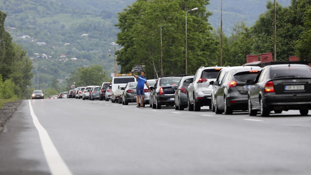 trafic infernal pe valea prahovei spre brasov se recomanda rutele alternative