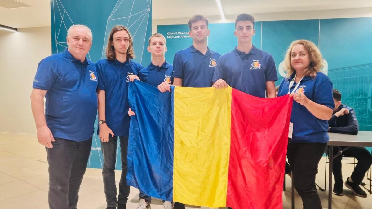 elevii romani au obtinut patru medalii dintre care una de aur la olimpiada internationala de geografie din irlanda