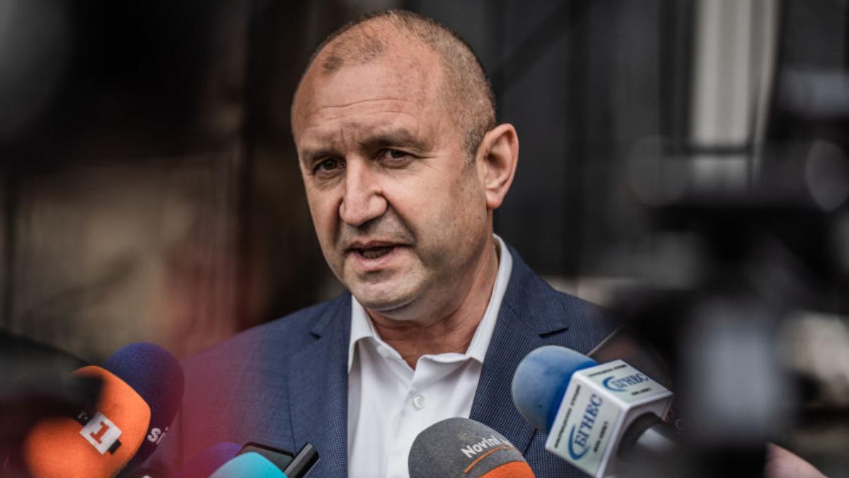bulgaria va organiza alegeri parlamentare anticipate la 27 octombrie anuntul presedintelui rumen radev