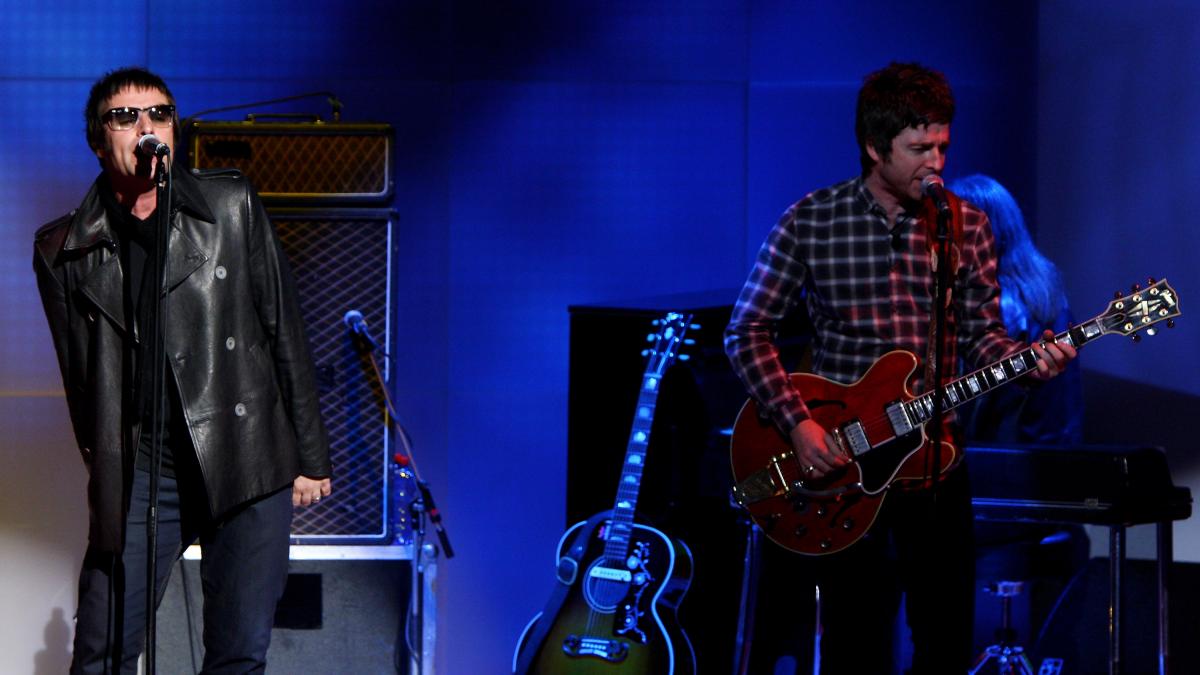 trupa oasis se reuneste dupa 15 ani fratii liam si noel gallagher au anuntat primele concerte