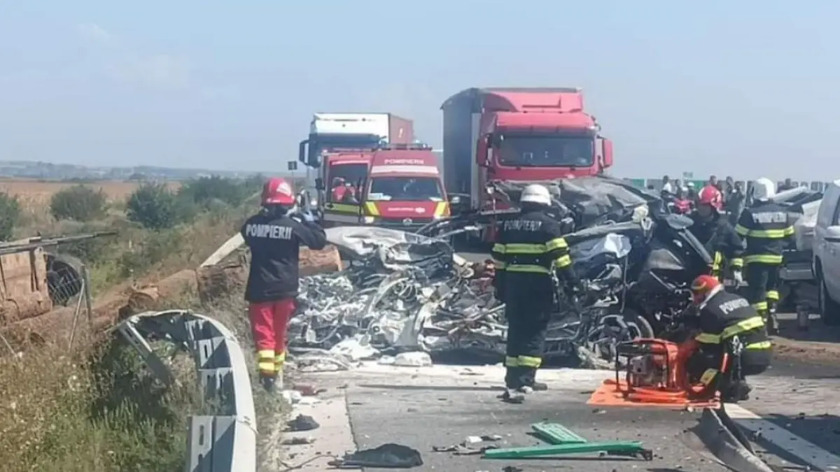 accident grav pe autostrada vestului masina consulatului ungariei la bucuresti strivita de un tir un barbat a fost decapitat