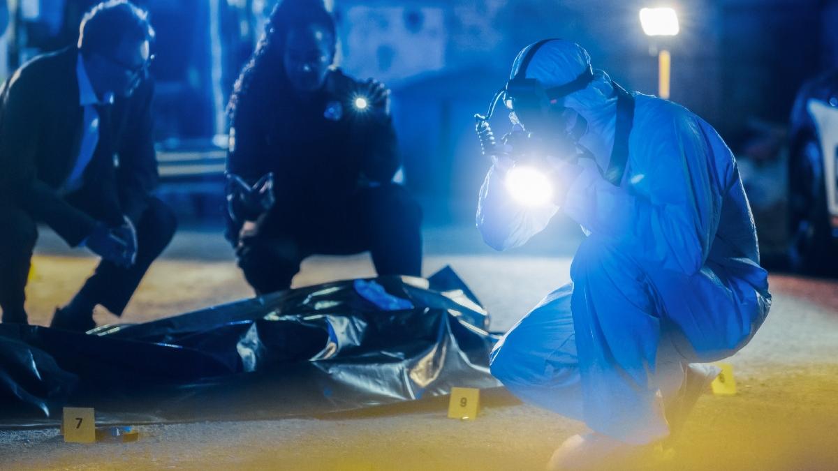 cadavrul unui barbat a fost descoperit in interiorul unui aeroport din italia alarma a fost data de angajati