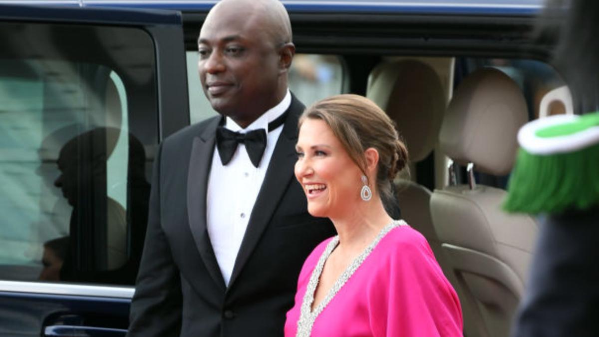 nunta printesei martha louise si a samanului american inviat din morti incepe cu o serie de festivitati sute de invitati participa