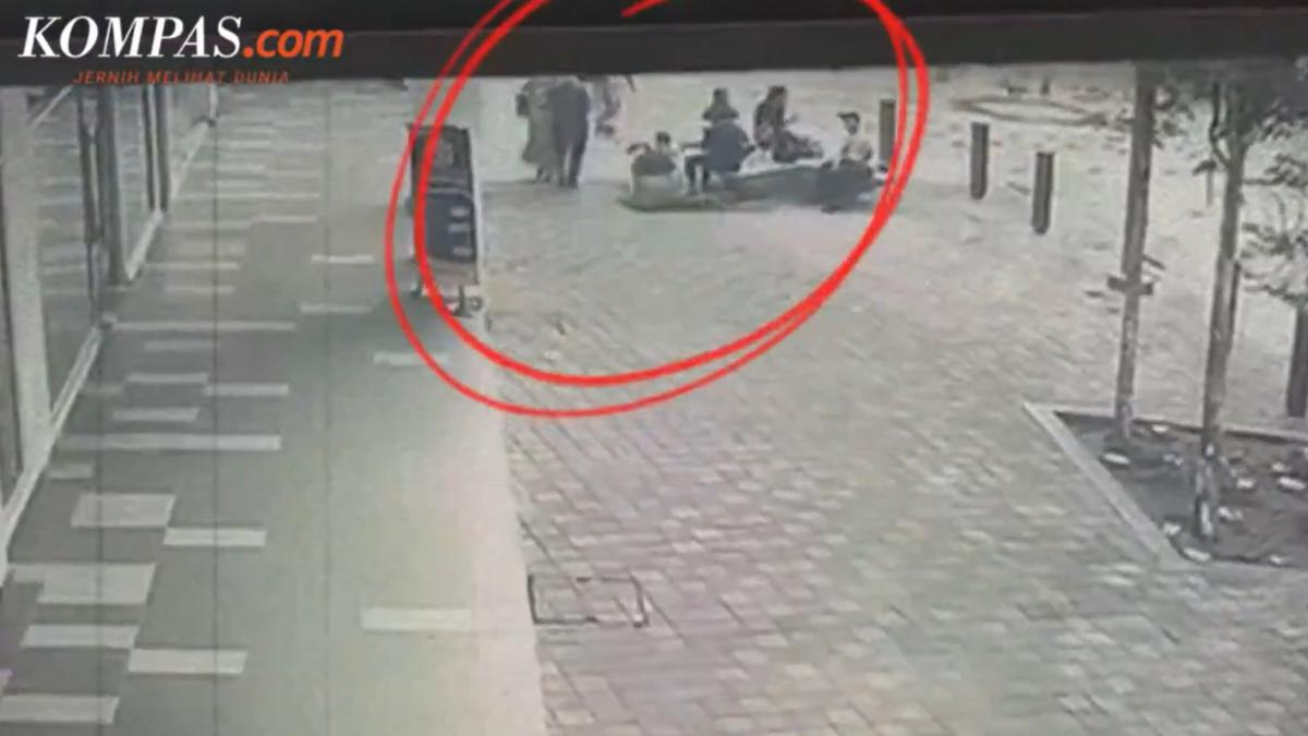 video momentul in care o turista este inghitita de o groapa adanca de 8 metri salvatorii o cauta de o saptamana