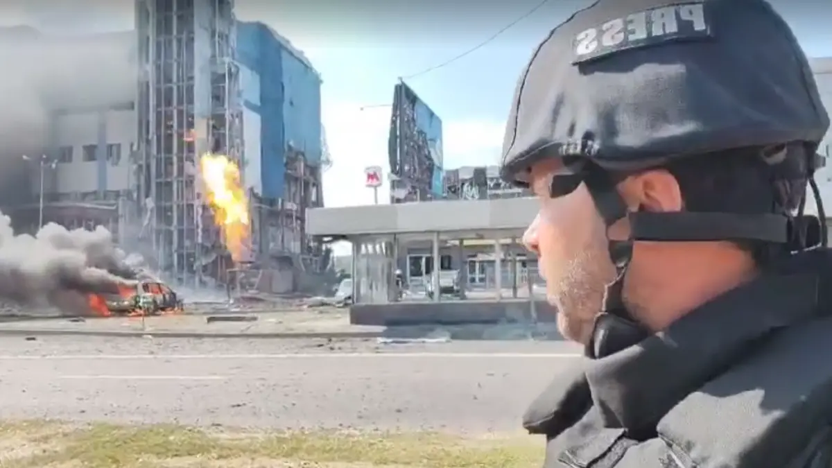 exclusiv jurnalisti antena 3 cnn in mijlocul bombardamentelor din harkov imagini apocaliptice o racheta a lovit o conducta de gaz