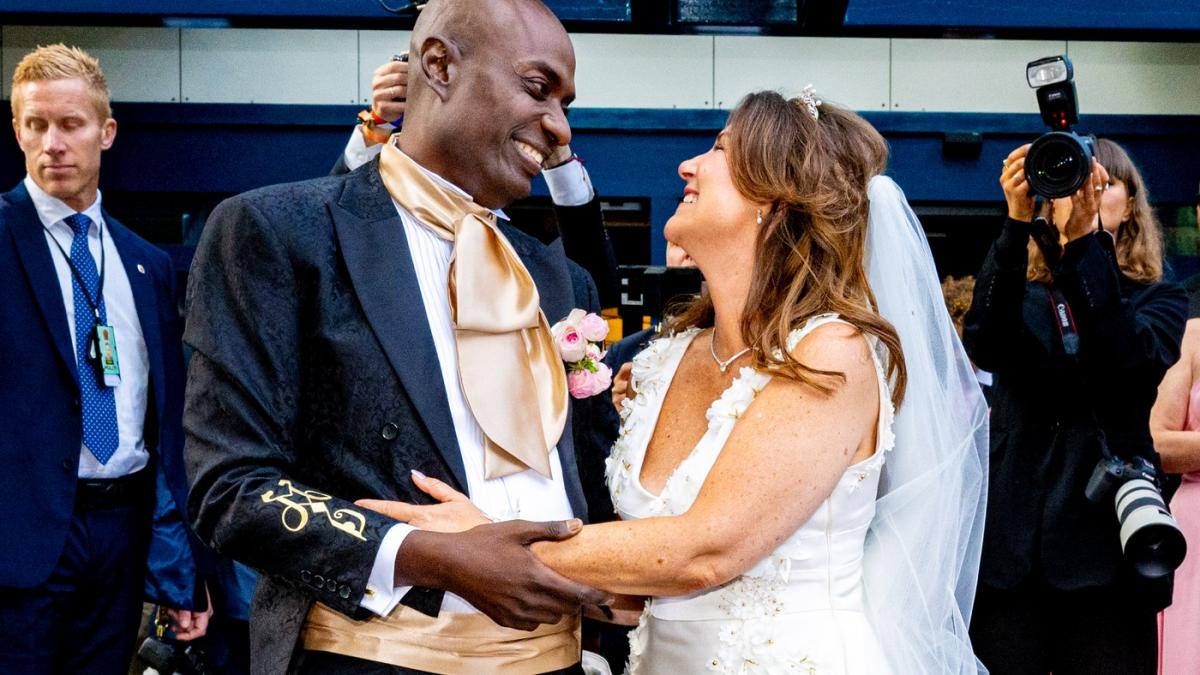 imagini de la cea mai controversata nunta regala cine a venit la casatoria printesei martha louise cu samanul inviat din morti