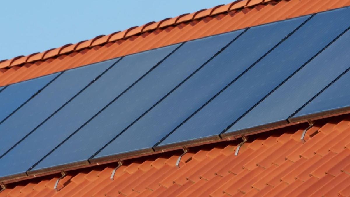 ce sunt colectoarele solare plane si cum functioneaza