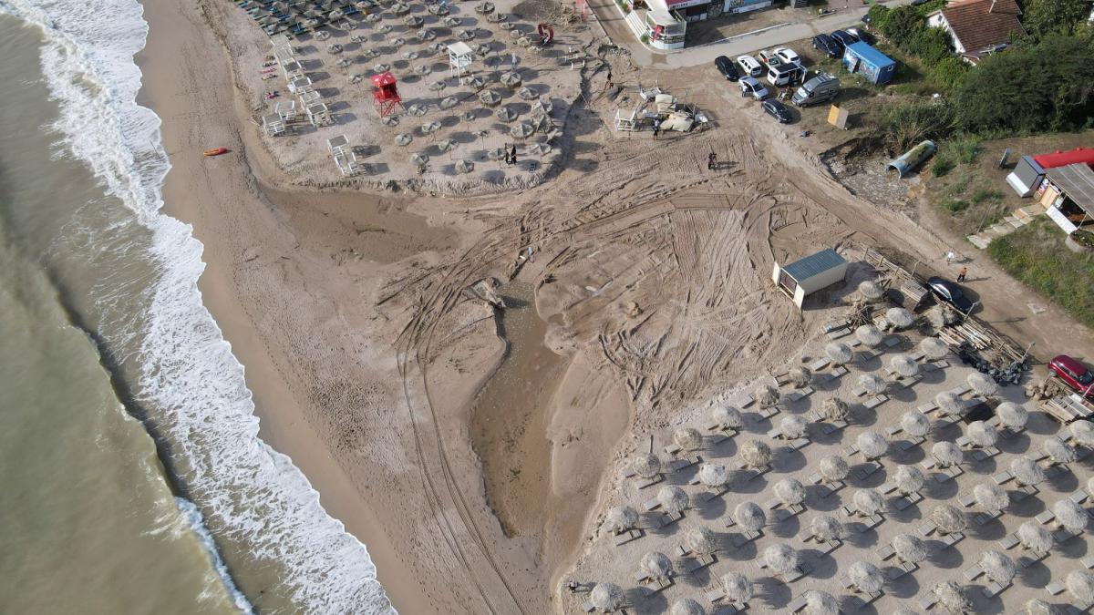 cum arata de sus plaja din vama veche dupa potopul din weekend imagini incredibile de pe litoral