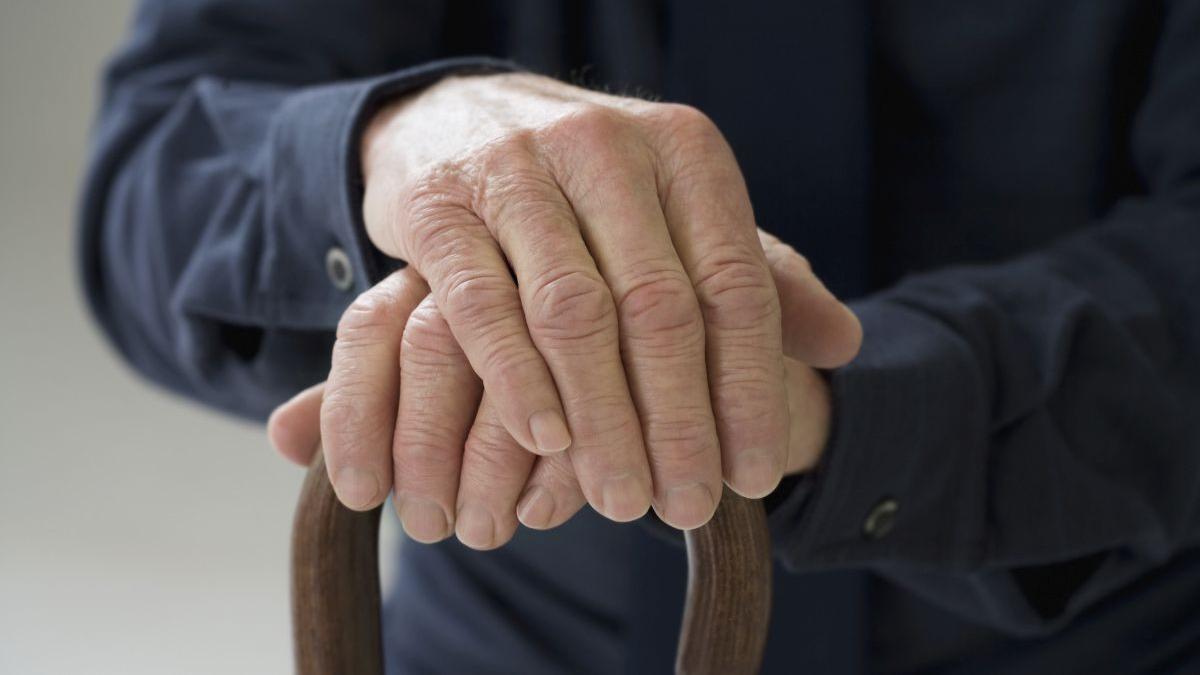 pragul de 3 000 de lei la impozitarea pensiilor intra la vot in parlament