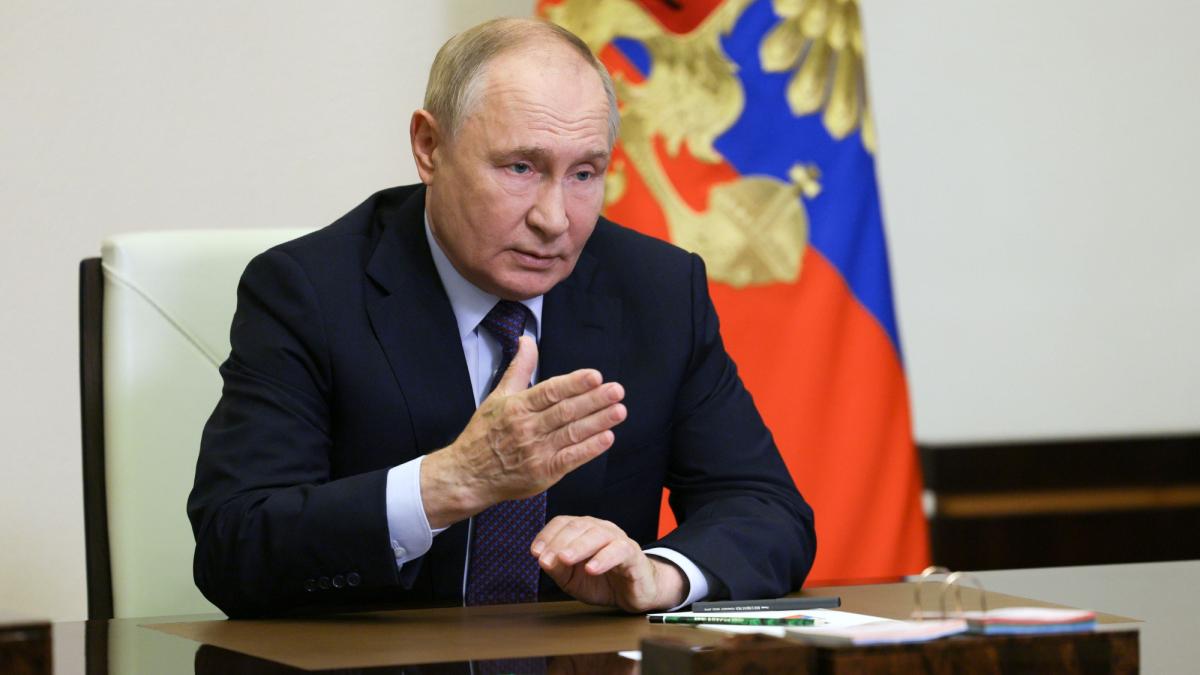 Putin acuză Occidentul că îi persecută pe jurnaliștii ruși, „pentru a se ascunde de fapte incomode”