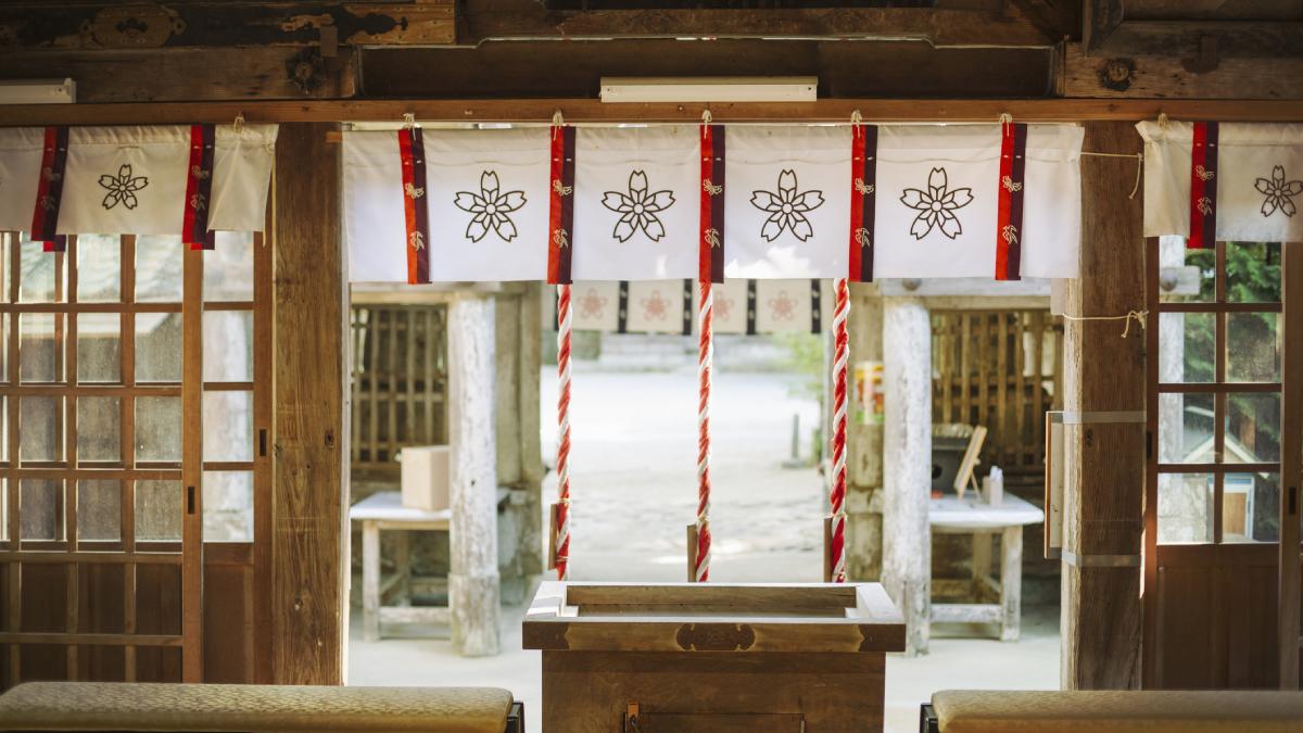 un austriac de 61 de ani a fost arestat pentru ca a facut sex intr un sanctuar din japonia ce sanctiuni risca barbatul