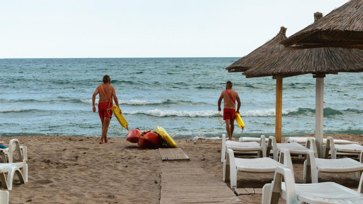 bilant tragic al sezonului de vacante la mare 21 de persoane s au inecat anul acesta