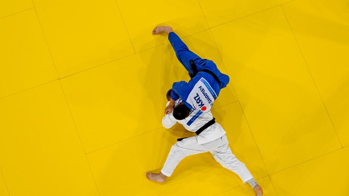 prima medalie pentru romania la jocurile paralimpice de la paris alexandru bologa a castigat aurul la judo