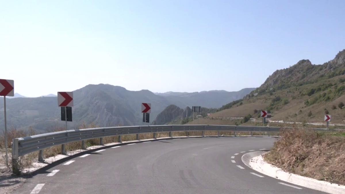 transapuseana se deschide la finalul lunii septembrie e unul dintre cele mai spectaculoase drumuri din tara magnet pentru turisti