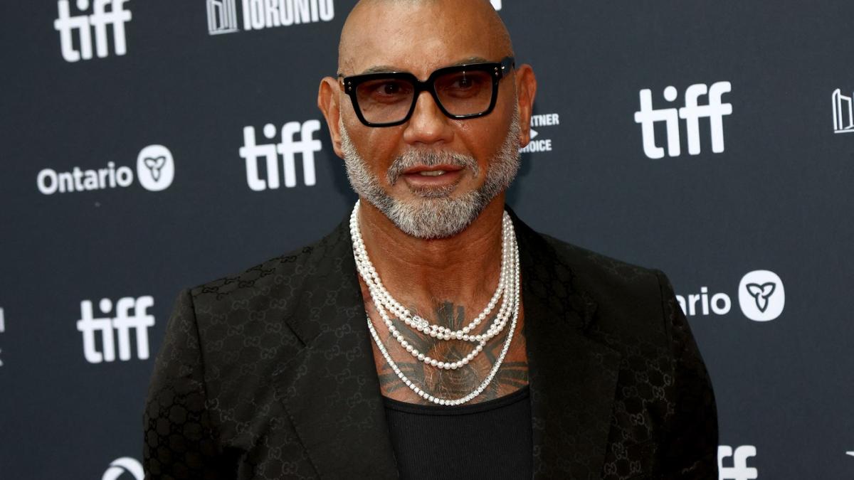 un star de la hollywood este de nerecunoscut fara muschi si dupa ce a slabit drastic a jucat in francizele marvel si james bond