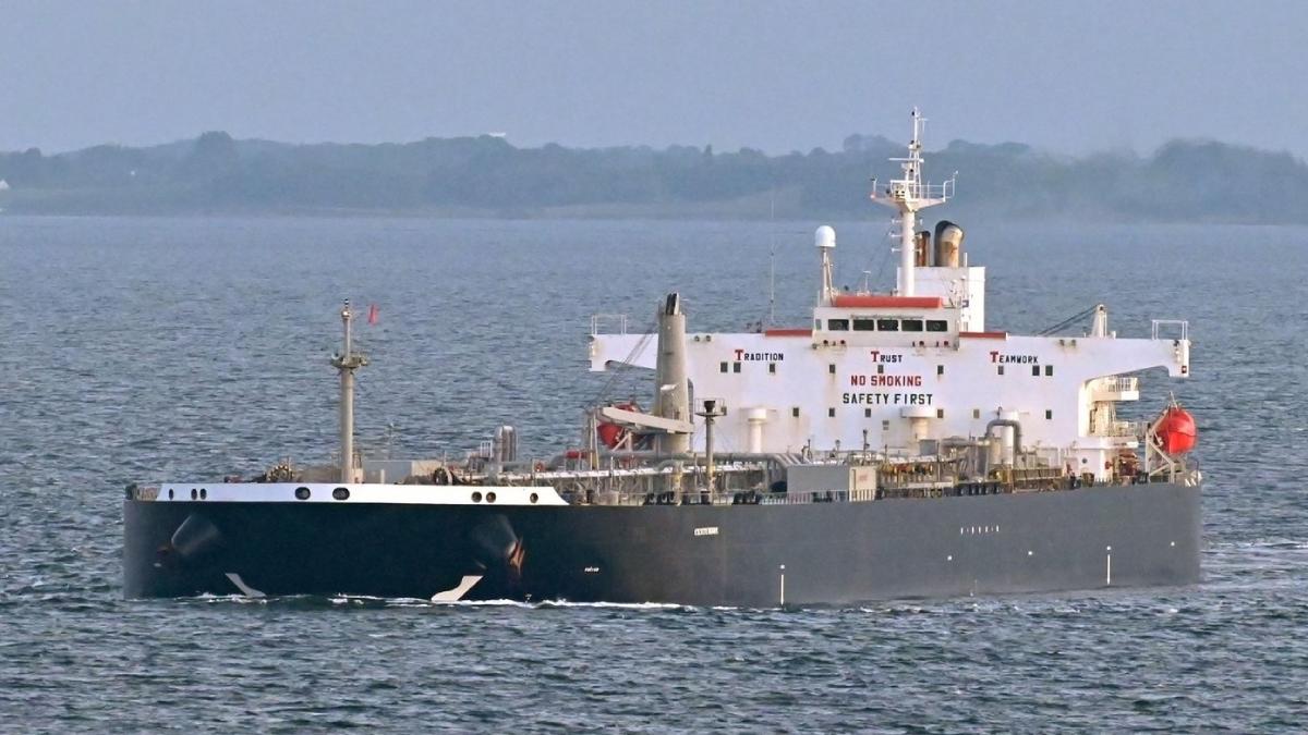 sanctiuni noi pentru flota fantoma de petroliere rusesti impuse de guvernul britanic zece nave sunt vizate