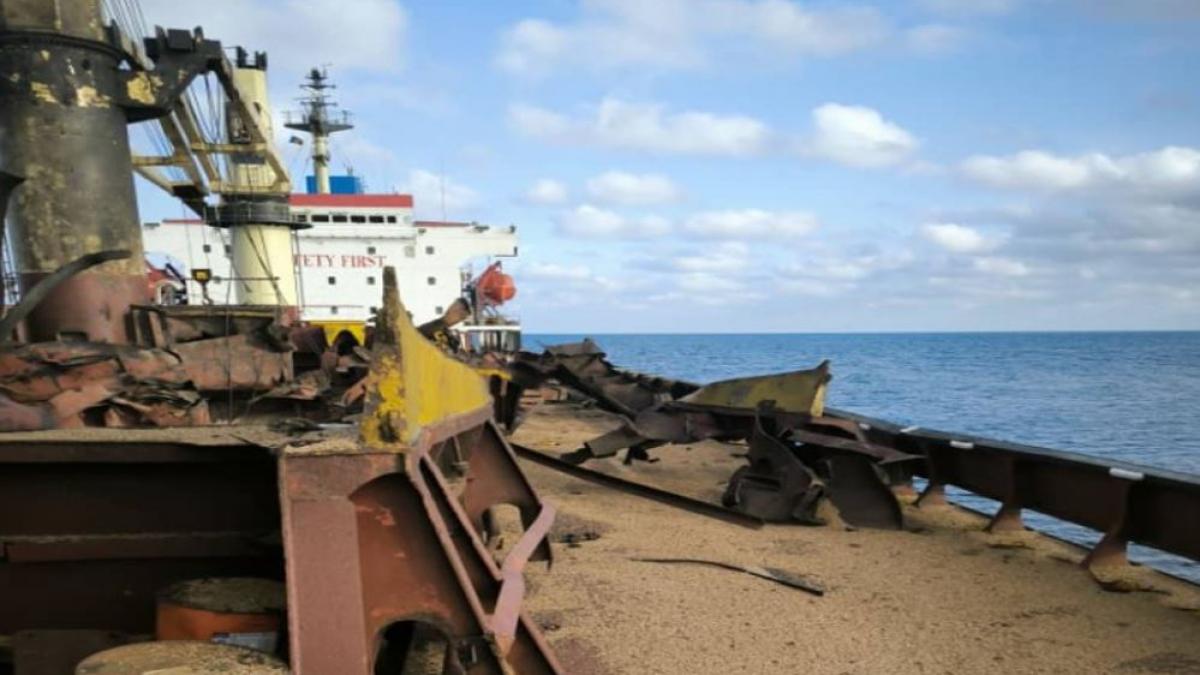 o escaladare fara precedent mae condamna atacul rusilor din marea neagra dupa ce o racheta a lovit o nava langa romania