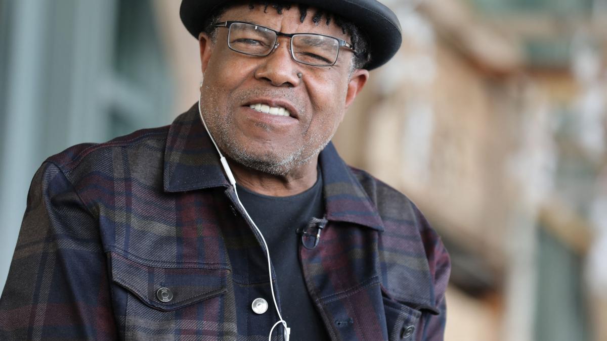 a murit unul din fratii lui michael jackson tito cantaretul avea 70 de ani