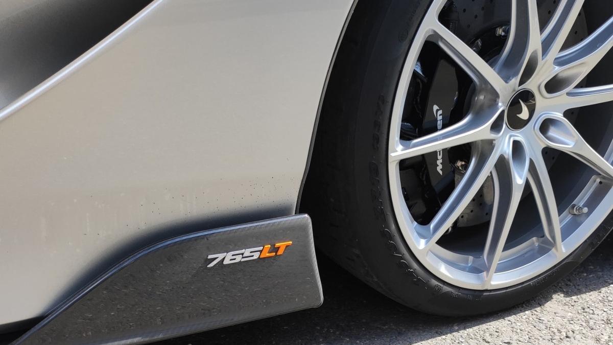 imagini cu cel mai puternic mclaren lt spider adus pentru inspectie la rar forta lux si siguranta pe patru roti