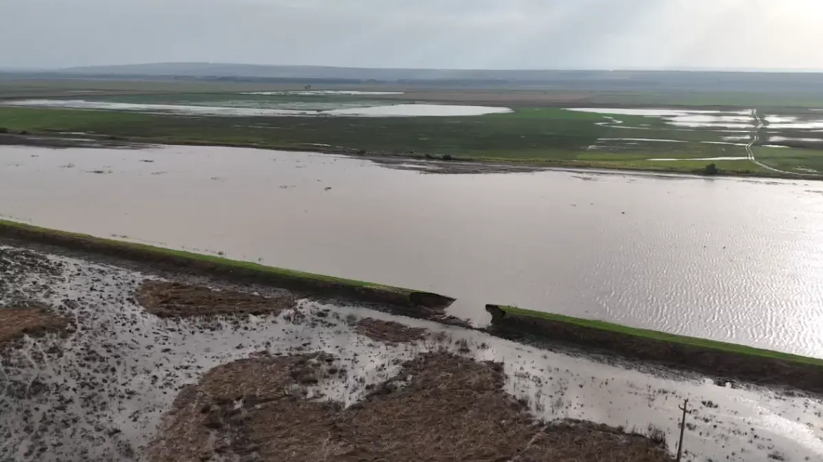 inca 100 de pompieri au fost trimisi in galati afectat puternic de inundatii in judet au inceput sa se distribuie ajutoare