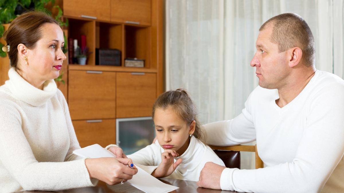 ce se intampla daca parintii nu semneaza contractul educational avocat amenzile sunt profund neconstitutionale