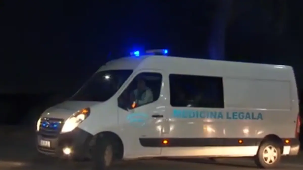 secretara sefa a universitatii de medicina bucuresti gasita moarta in lac i ar fi lasat un mesaj fiului dar el avea telefonul inchis