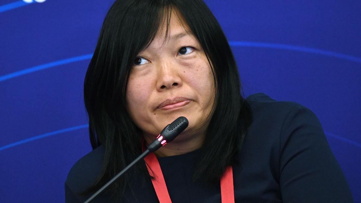 sotul celei mai bogate femei din rusia a fost arestat pentru crima dupa un atac armat in sediul companiei cu care au facut avere