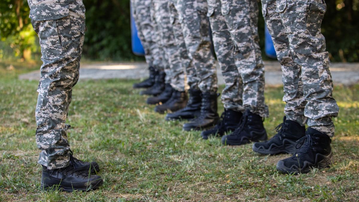 o tara vecina cu romania tocmai a reintrodus serviciul militar obligatoriu nu intentionam sa atacam pe nimeni