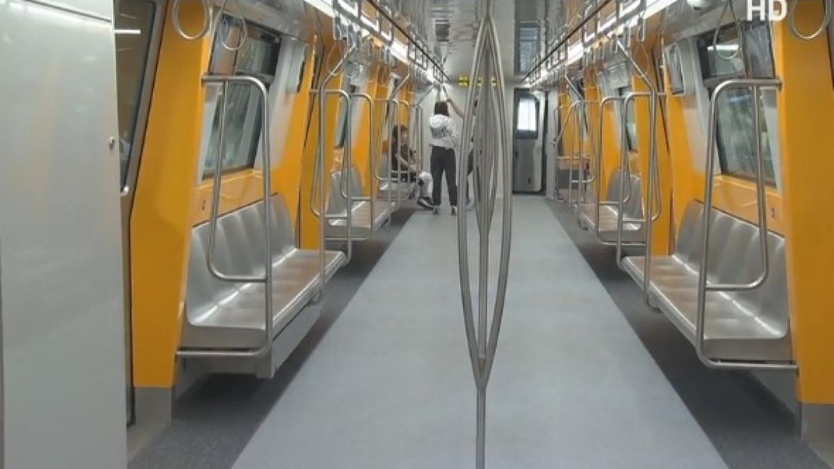 noile metrouri din bucuresti puse pe sine abia in 2025 pana atunci stau in depou ce a provocat intarzierea