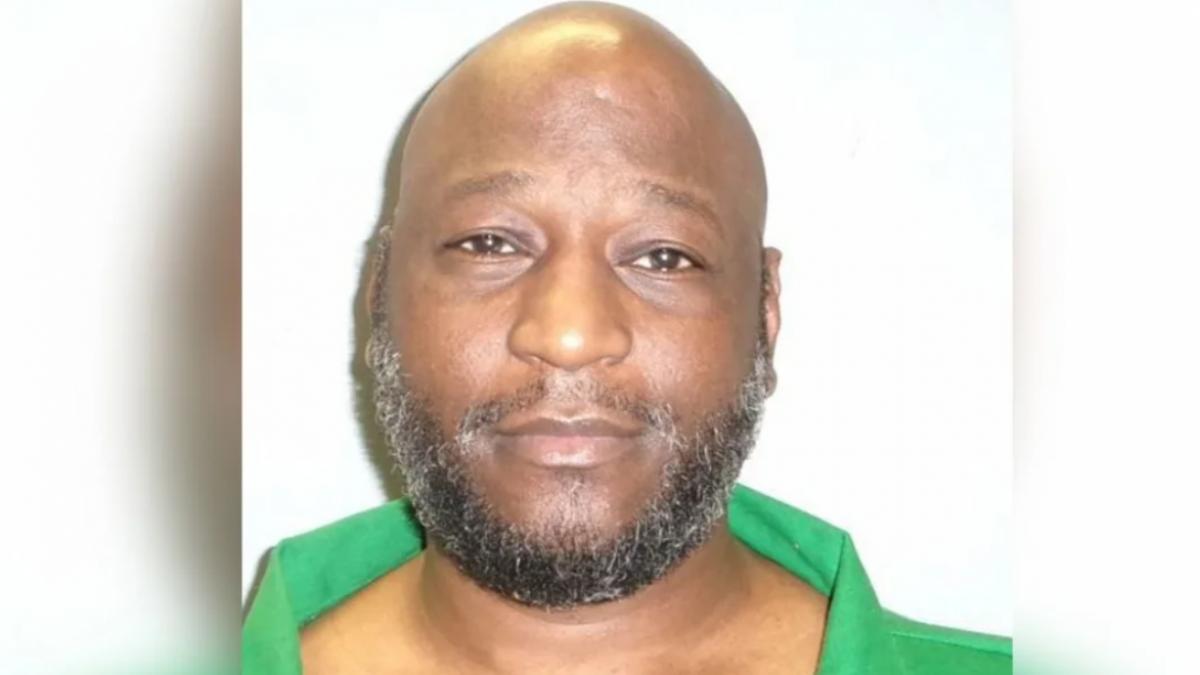 pentru ultima masa un detinut condamnat la moarte a comandat un festin cu 5 feluri de mancare si a trimis indicatii pentru preparare