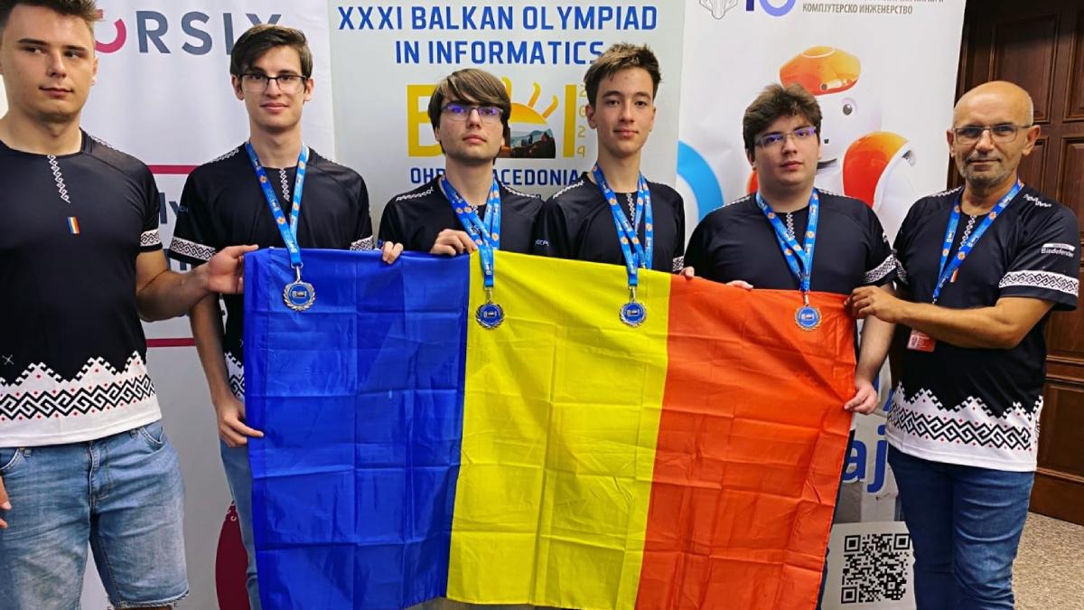 elevii romani au obtinut 3 medalii de argint si una de bronz la olimpiada balcanica de informatica