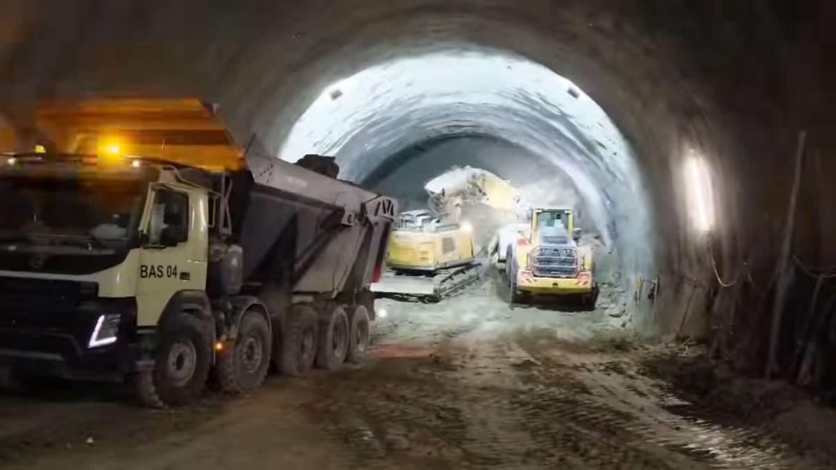 cum arata tunelurile daniela si alina de pe autostrada sibiu pitesti suntem in avans fata de grafic si termenul de finalizare