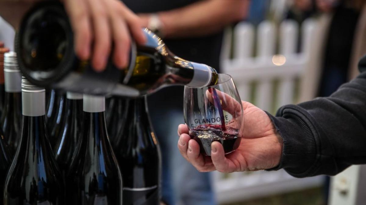 fiecare pahar de alcool pe care il bem creste riscul de cancer specialistii avertizeaza asupra riscurilor