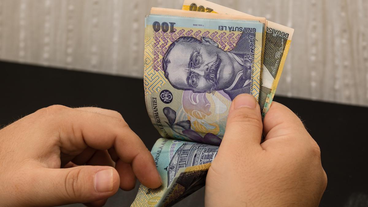 romanii care pot cumula pensia cu salariul desi pana acum nu aveau acest drept