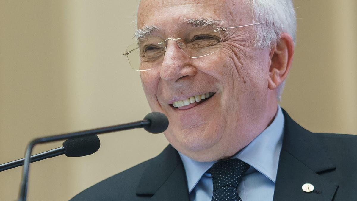 mugur isarescu ramane guvernator al bnr cum arata noua conducere a bancii nationale