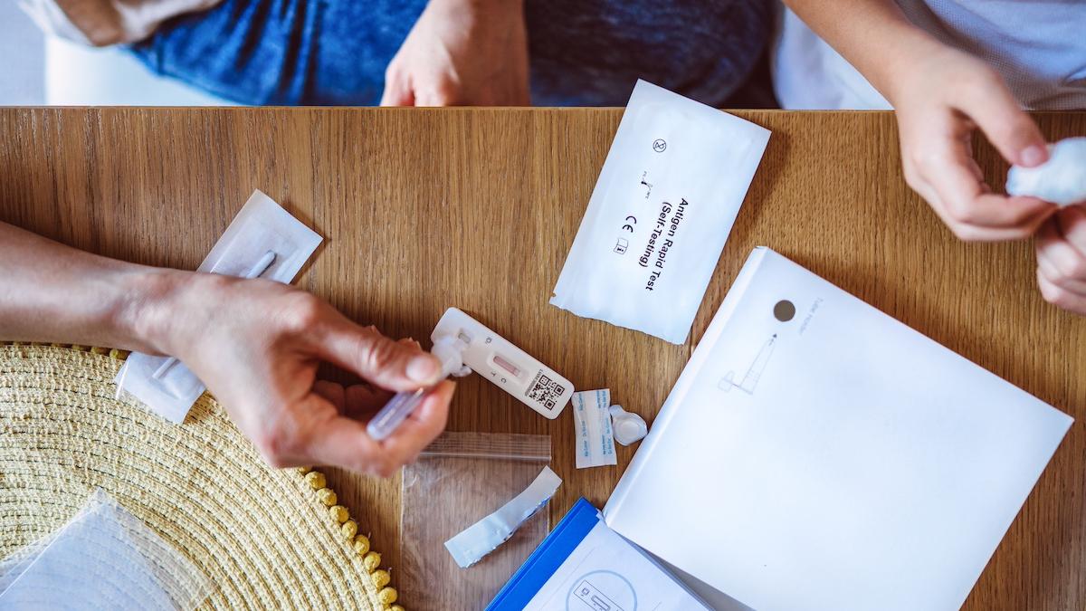 o noua varianta de covid 19 tulpina xec si simptomele pe care le da