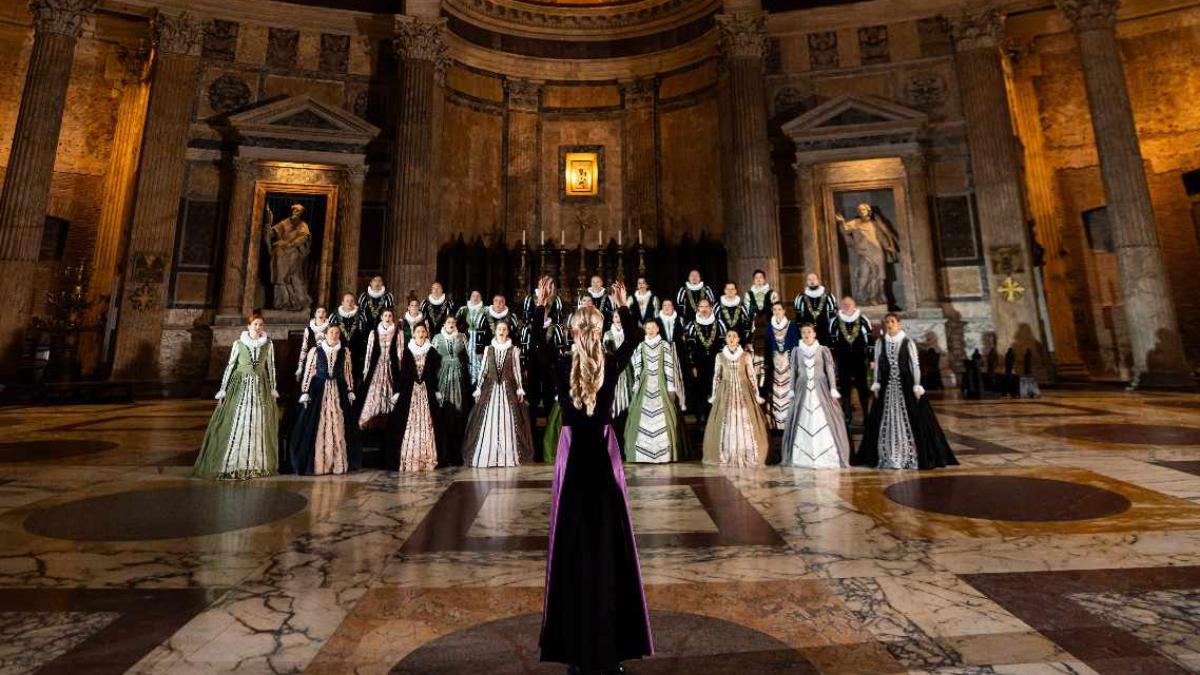 un nou videoclip al corului madrigal filmat la panteonul de la roma