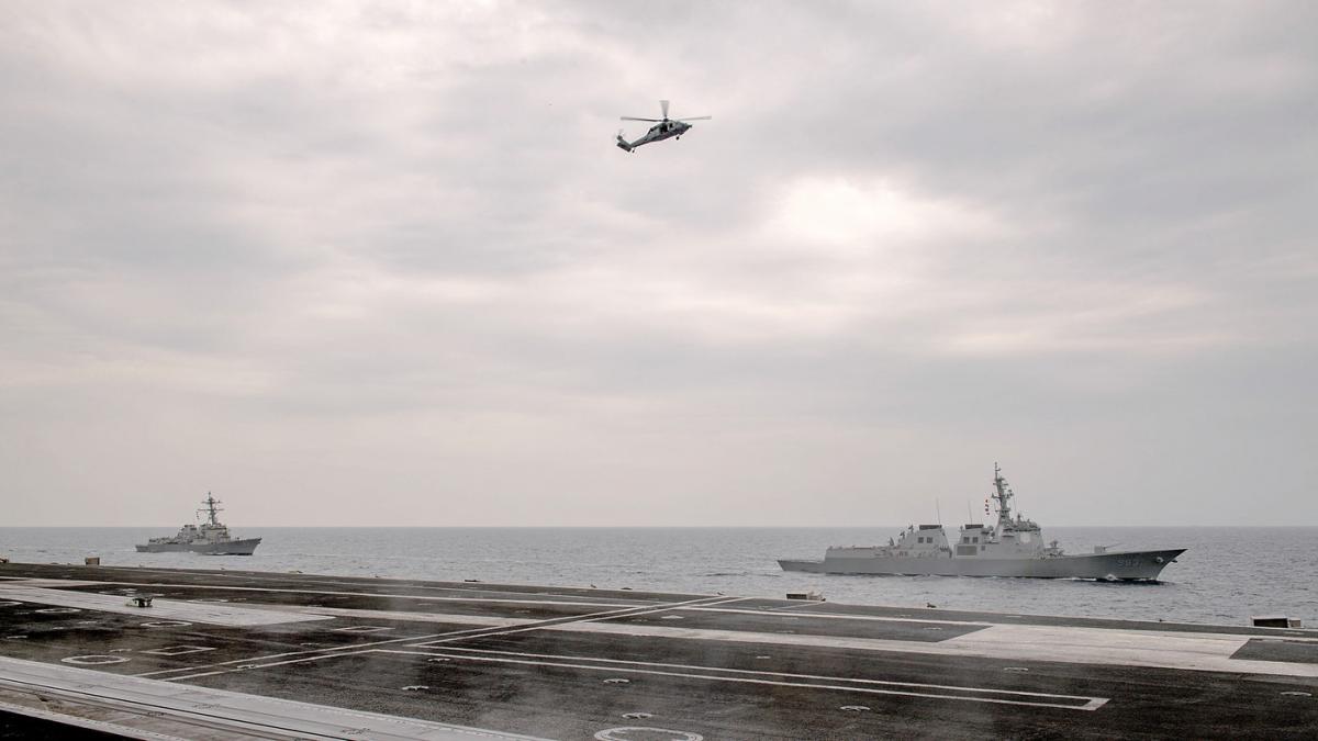 discutii despre un nato asiatic japonia invoca cel mai dur mediu din timpul razboiului si vrea discutii cu partenerii din regiune